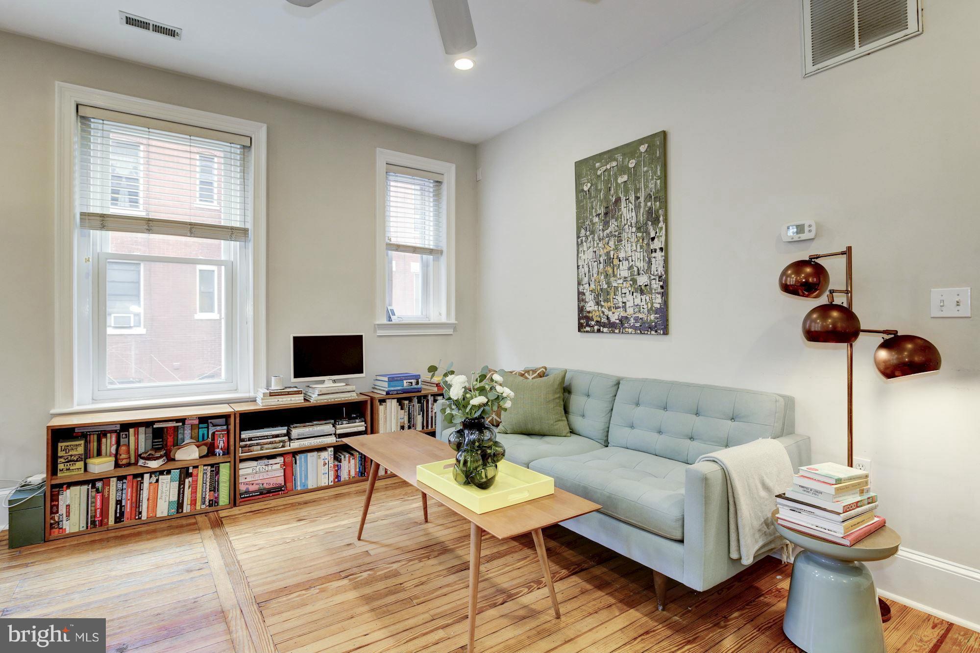 1423 R Street Northwest, Unit 203 Washington, DC 20009 - Photo 5 of 17 Living Room
