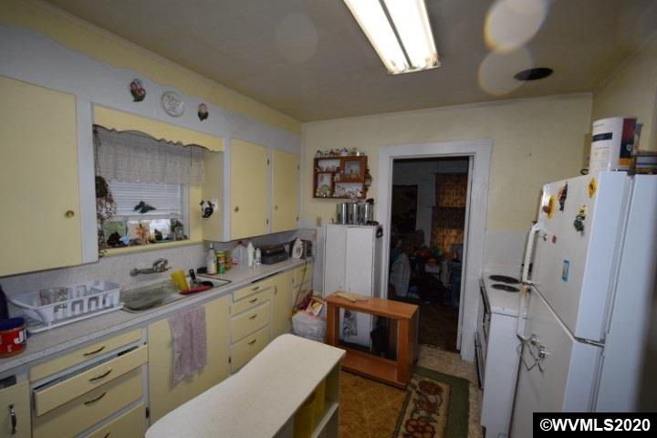 3416 Desart Road Northeast Silverton, OR 97381 - Photo 4 of 15 Gallery Image 4