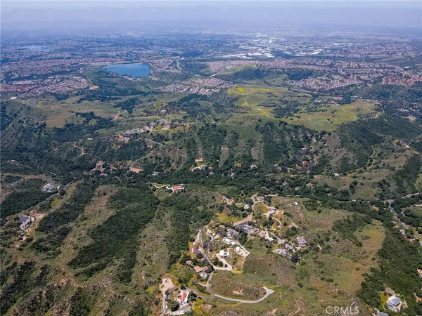 a sign that is on the side of the road