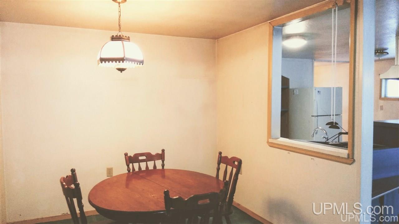 6685 65 Road Gladstone, MI 49837 - Photo 6 of 31