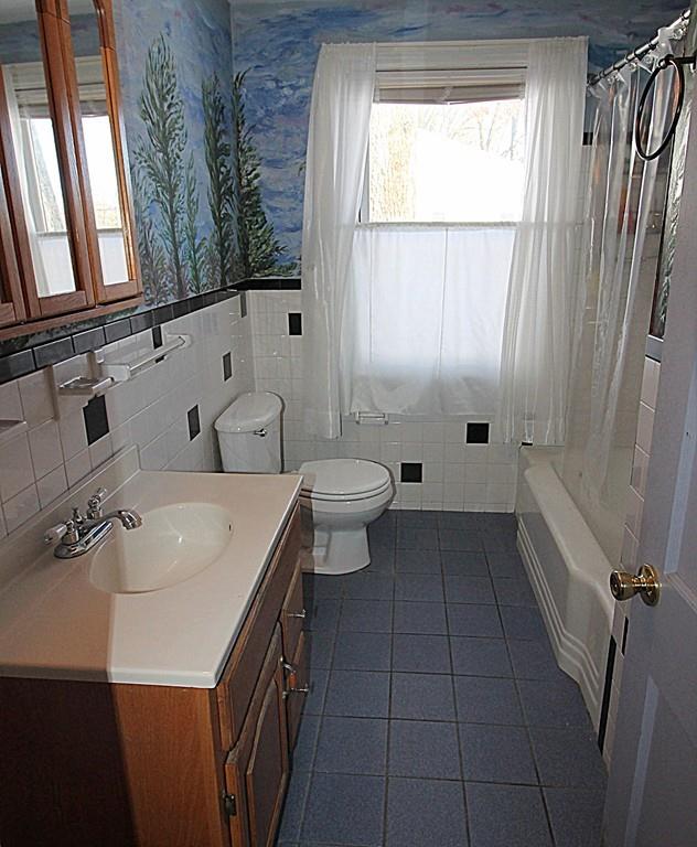 450 Island Pond Road Springfield, MA 01118 - Photo 23 of 41