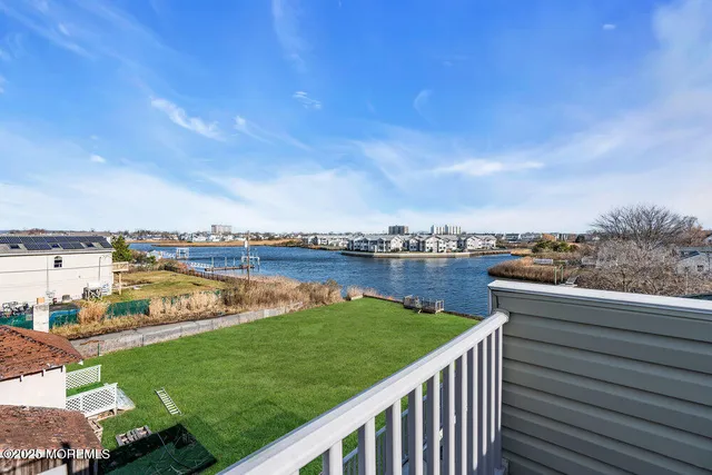 $1,500,000 | 7 Manahassett Park Drive, Long Branch, NJ 07740