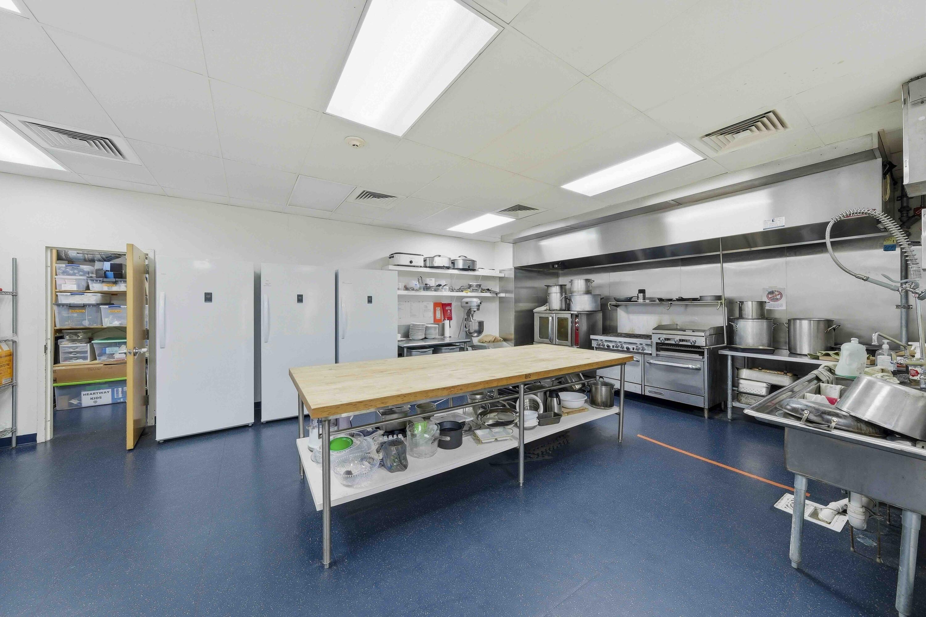 2950 South Flamingo Road Davie, FL 33330 - Photo 11 of 16 Chapel Building Kitchen
