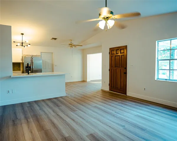 $2,400 | 1262 Jeffords Street, Clearwater, FL 33756