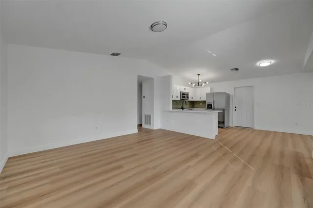 $2,400 | 1262 Jeffords Street, Clearwater, FL 33756