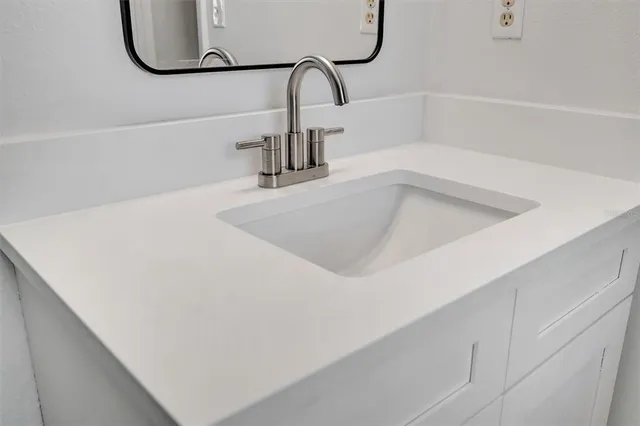 $2,400 | 1262 Jeffords Street, Clearwater, FL 33756