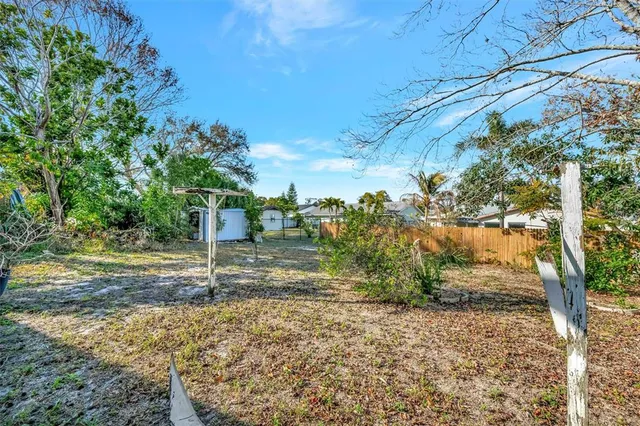 $2,400 | 1262 Jeffords Street, Clearwater, FL 33756