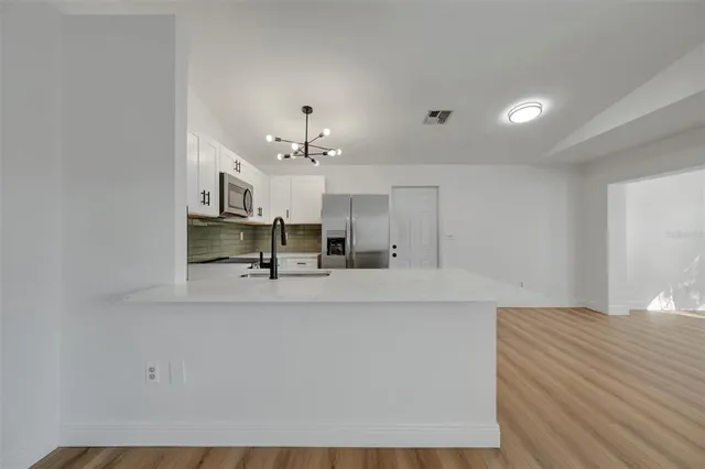 $2,400 | 1262 Jeffords Street, Clearwater, FL 33756