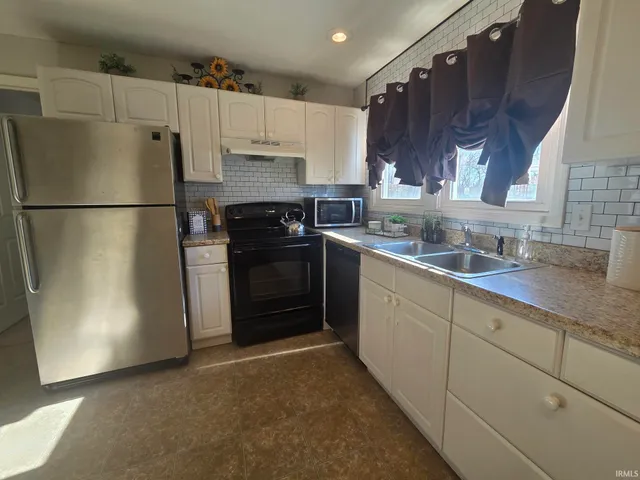 $136,500 | 1299 North Parklane Drive, Boonville, IN 47601