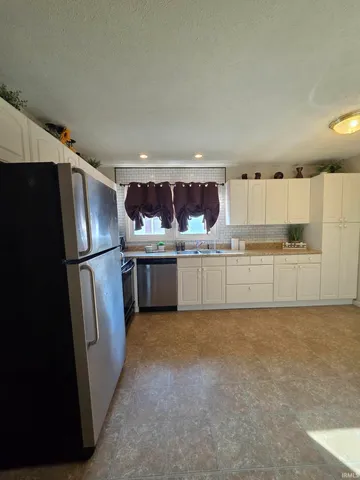 $136,500 | 1299 North Parklane Drive, Boonville, IN 47601