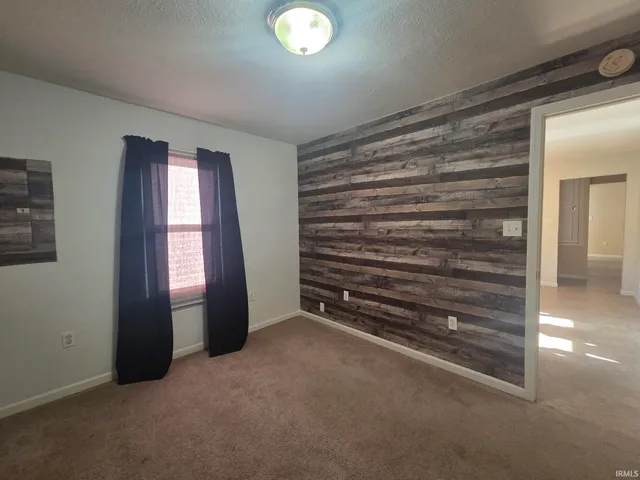 $136,500 | 1299 North Parklane Drive, Boonville, IN 47601