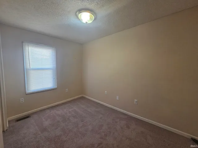 $136,500 | 1299 North Parklane Drive, Boonville, IN 47601