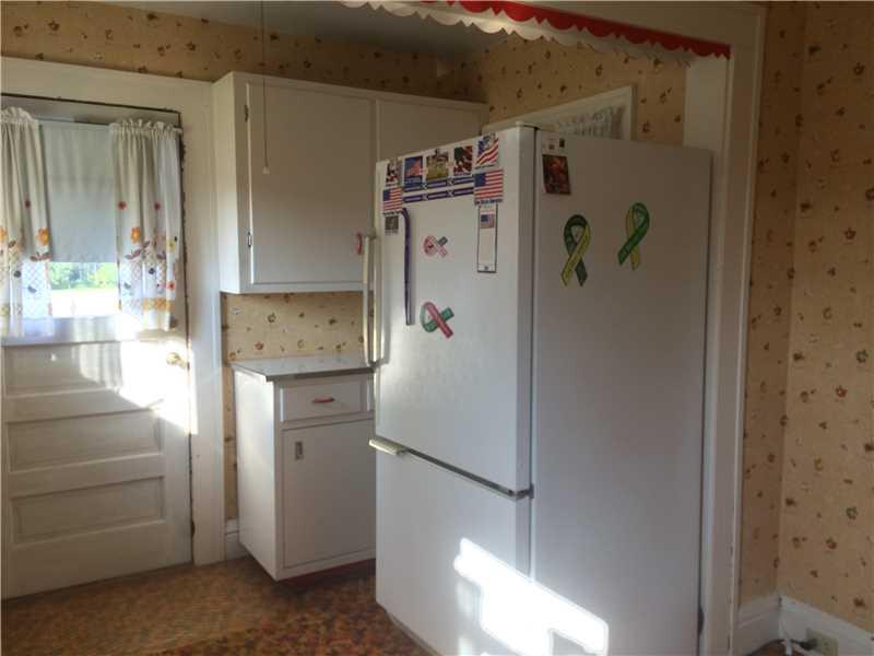1394 Marr Road Pulaski, PA 16143 - Photo 13 of 17 Kitchen.
