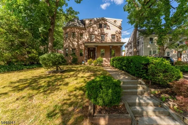 $975,000 | 589 Westminster Avenue, Elizabeth, NJ 07208