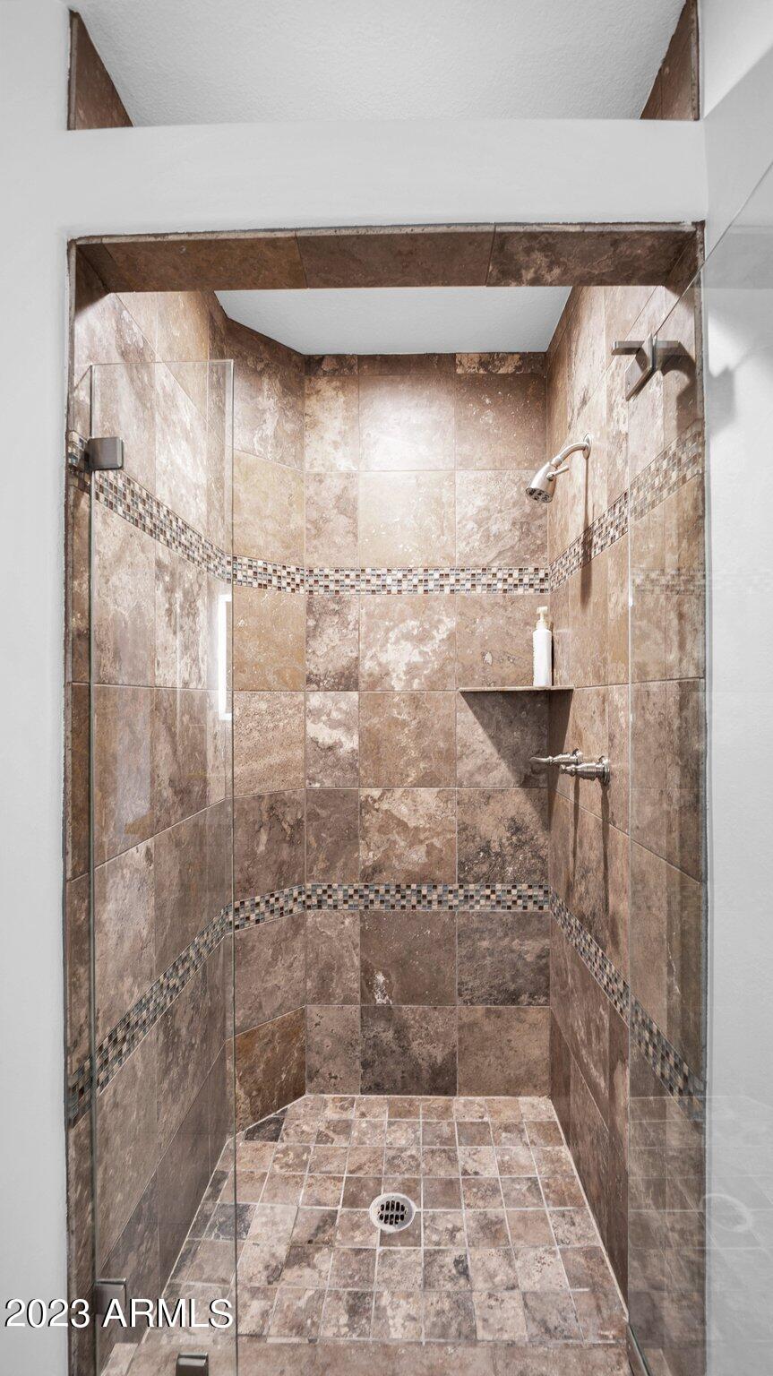 7705 East Doubletree Ranch Road, Unit 33 Scottsdale, AZ 85258 - Photo 29 of 59 WALK IN SHOWER