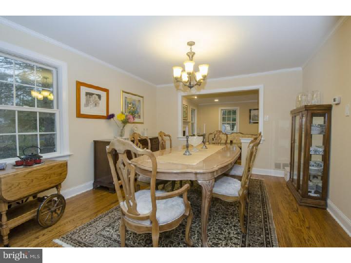 934 Pinecroft Road Berwyn, PA 19312 - Photo 5 of 25 Dining Room