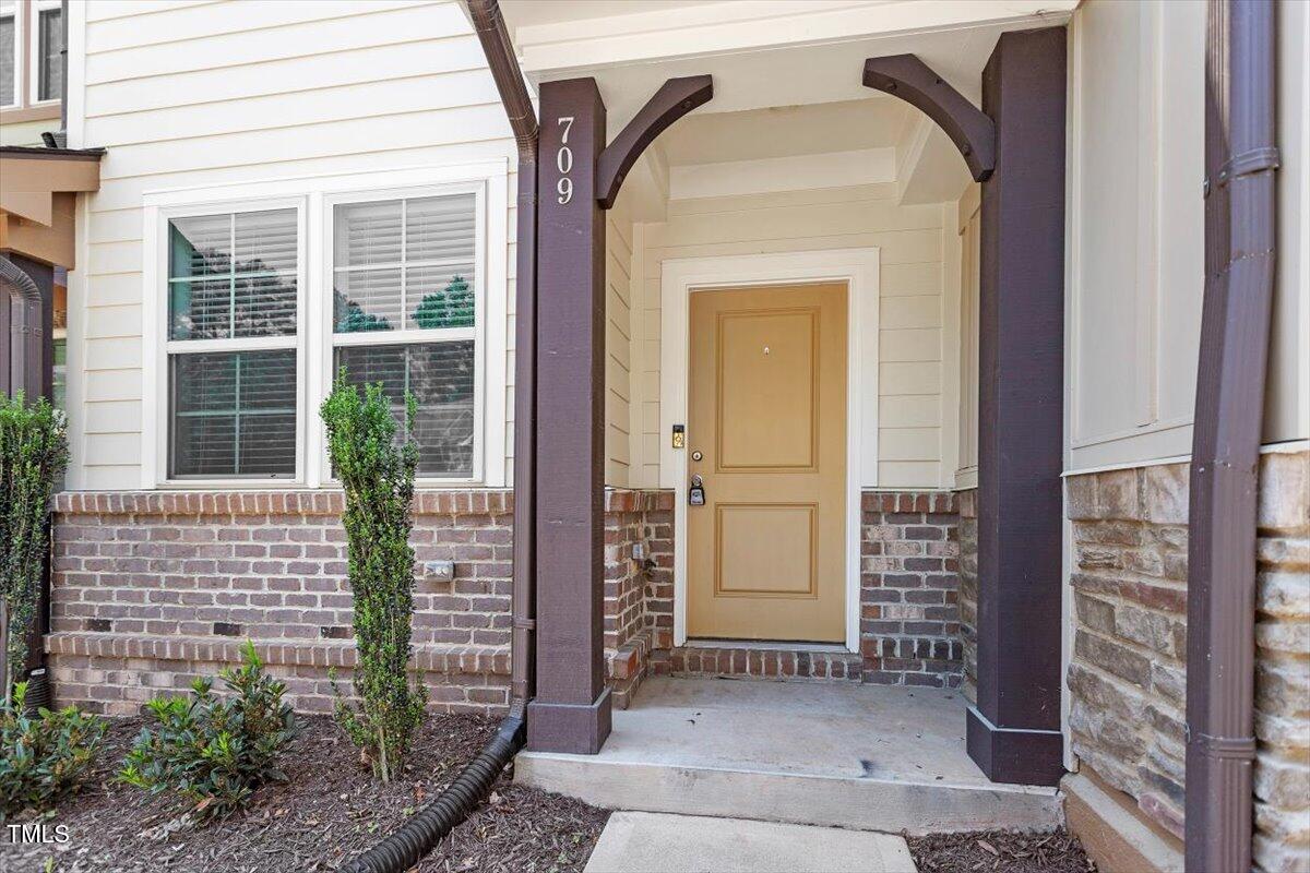 709 Wickham Ridge Road Apex, NC 27539 - Photo 3 of 36