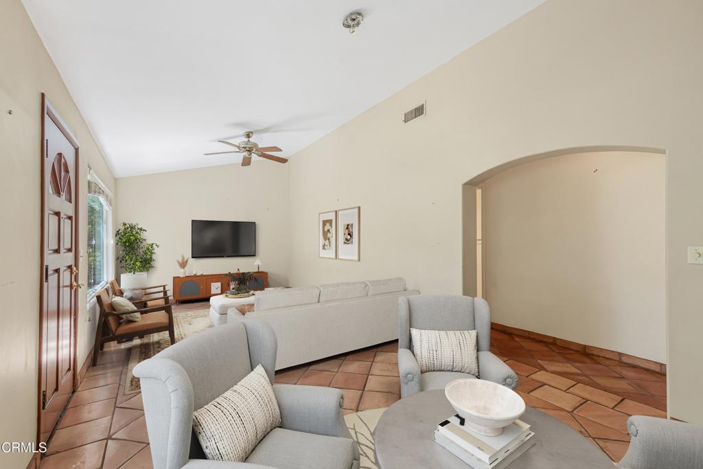 155 West Villanova Road Ojai, CA 93023 - Photo 3 of 21