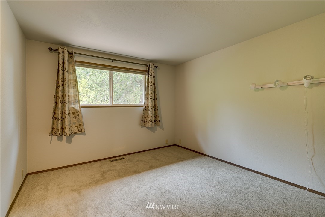 22103 1st Place West Bothell, WA 98021 - Photo 16 of 24
