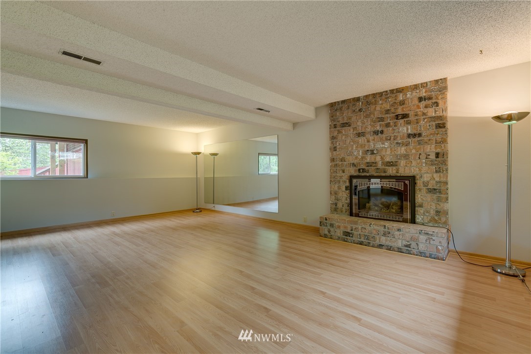 22103 1st Place West Bothell, WA 98021 - Photo 20 of 24