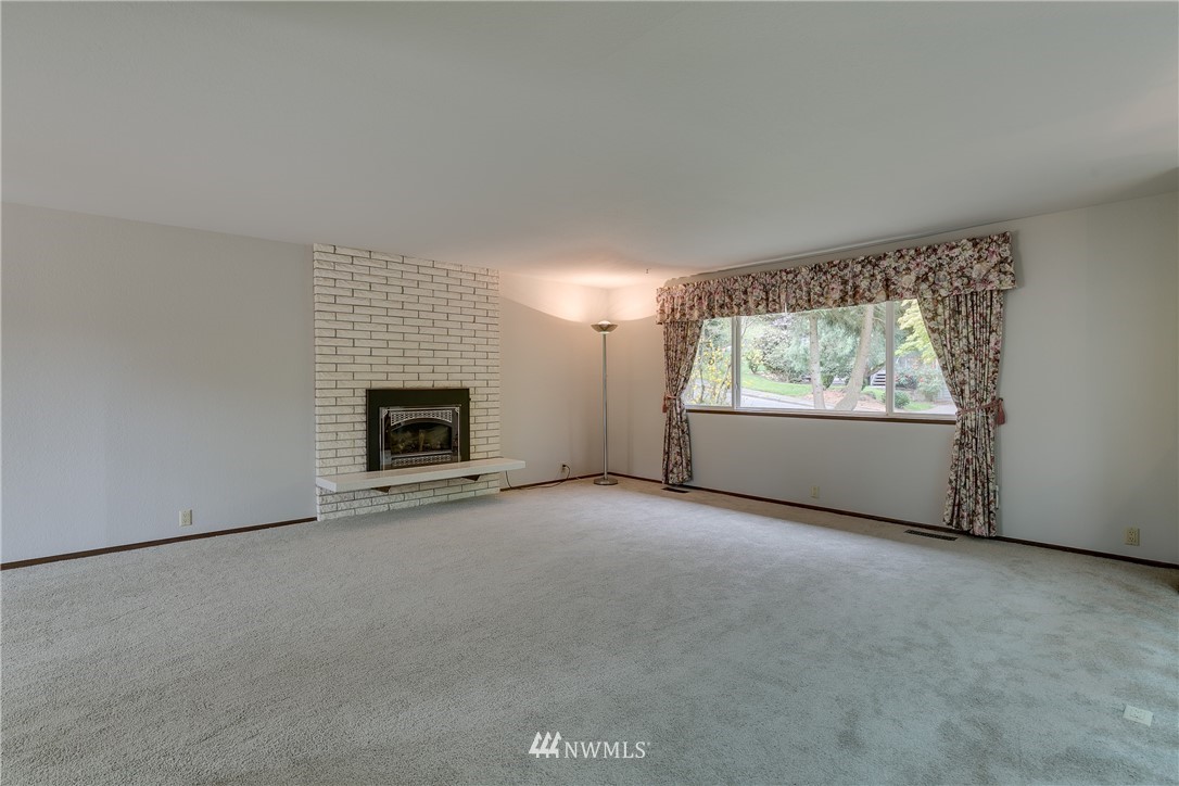 22103 1st Place West Bothell, WA 98021 - Photo 4 of 24