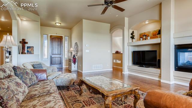 13728 Windy Oaks Road Colorado Springs, CO 80921 - Photo 8 of 47 Gallery Image 8