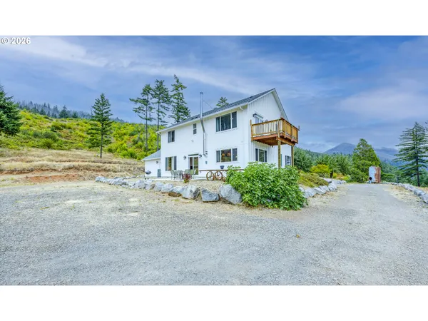 $1,550,000 | 47555 McKenzie Highway, Vida, OR 97488