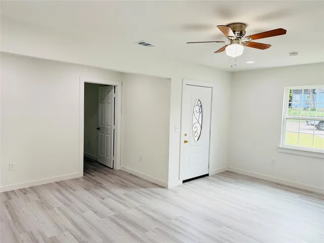 $1,800 | 1264 Cedar Haven Avenue, Dallas, TX 75216