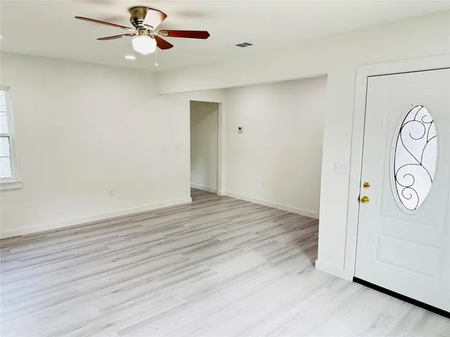 $1,800 | 1264 Cedar Haven Avenue, Dallas, TX 75216