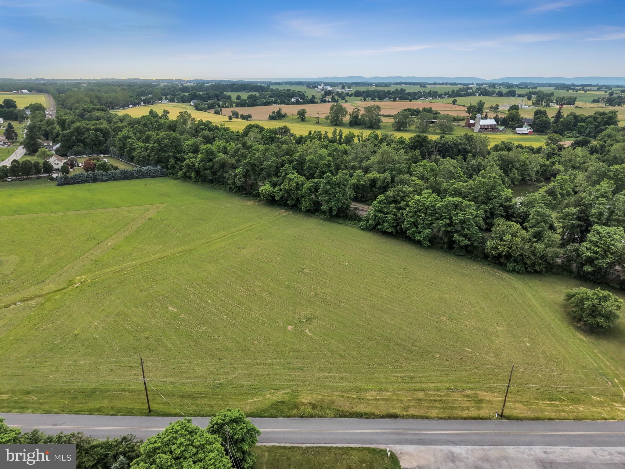 1112 Sheaffer Road Mechanicsburg, PA 17055 - Photo 2 of 14