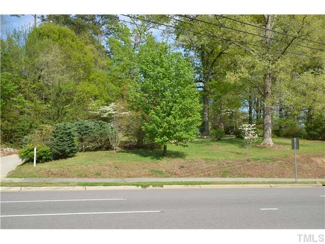 7000 Leesville Road Raleigh, NC 27613 - Photo 19 of 24 a view of a yard and basketball court