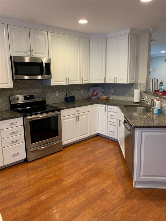 74 Greenbrier Road Narragansett, RI 02882 - Photo 19 of 31