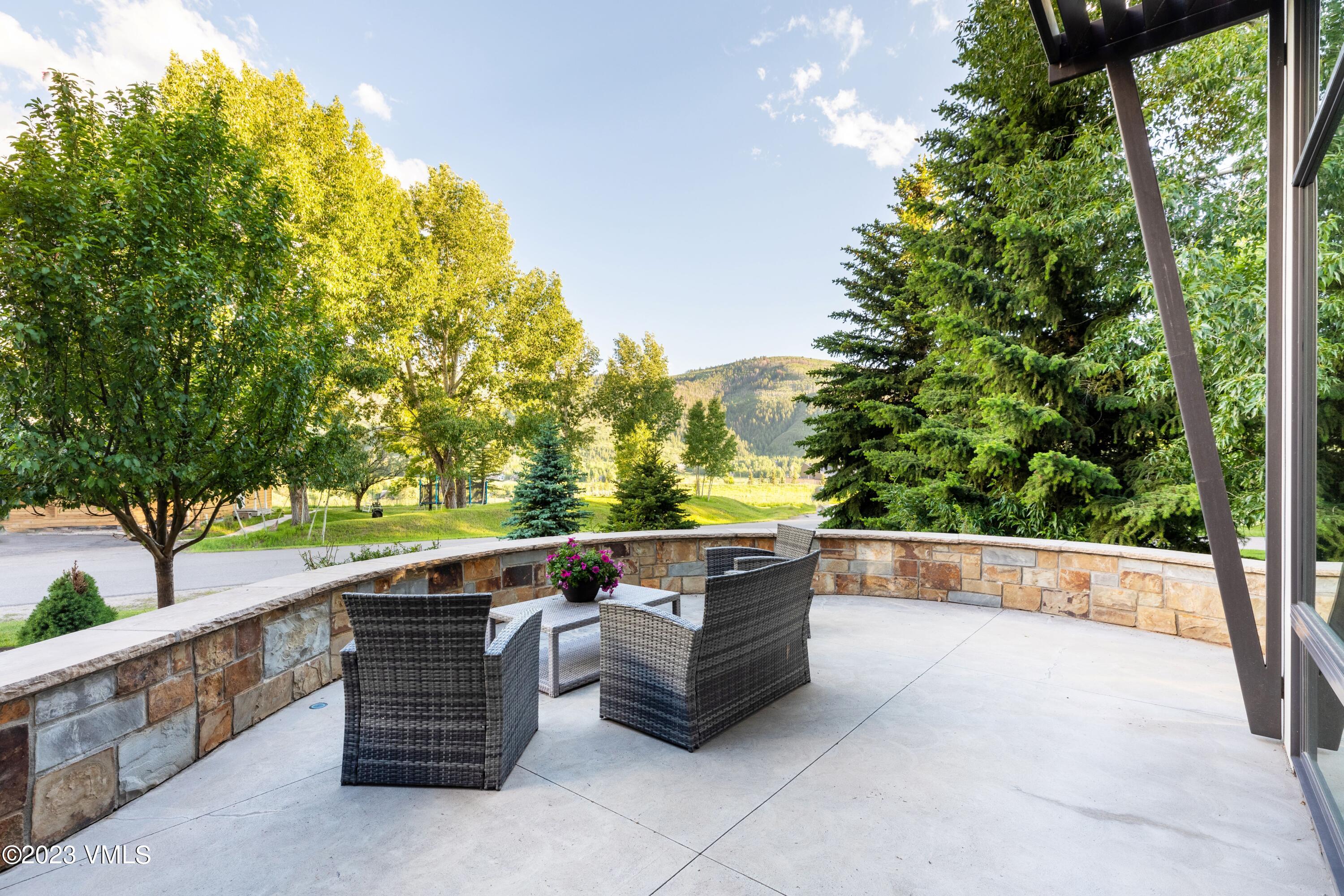 40 Prairie Circle Edwards, CO 81632 - Photo 22 of 27 23. Front Patio