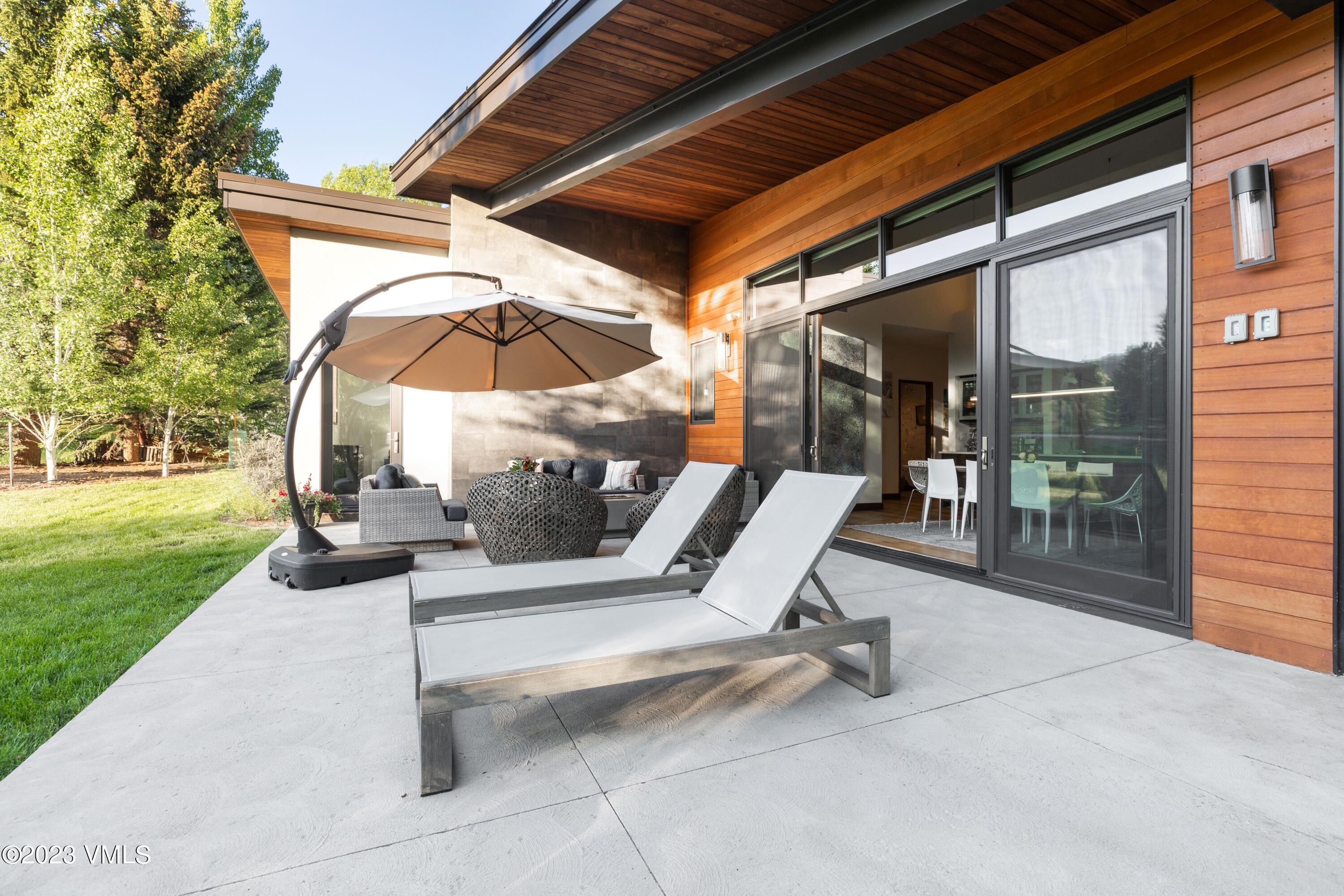 40 Prairie Circle Edwards, CO 81632 - Photo 10 of 27 11. Patio
