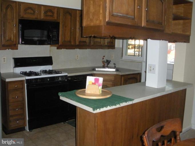 2238 Graythorn Road Middle River, MD 21220 - Photo 3 of 19 Kitchen
