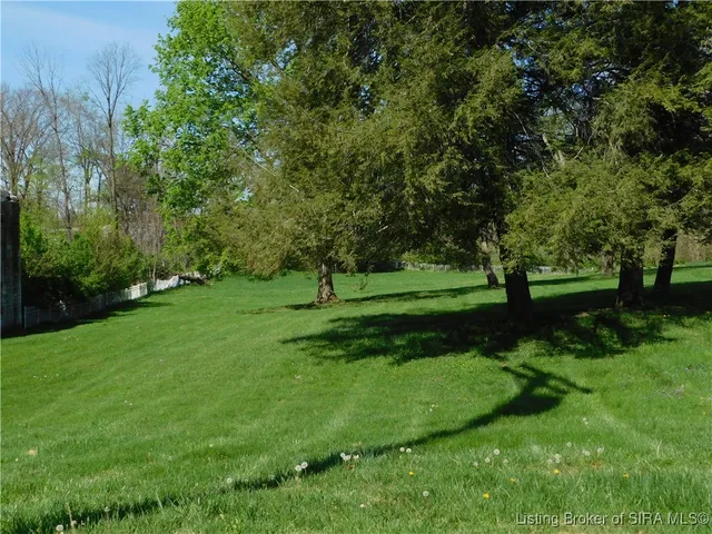 $130,000 | 701 South Main Street, Salem, IN 47167