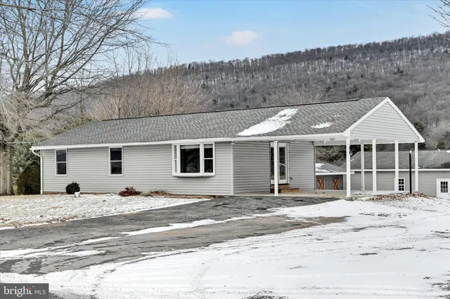 $279,900 | 424 Fearnot Road, Sacramento, PA 17968