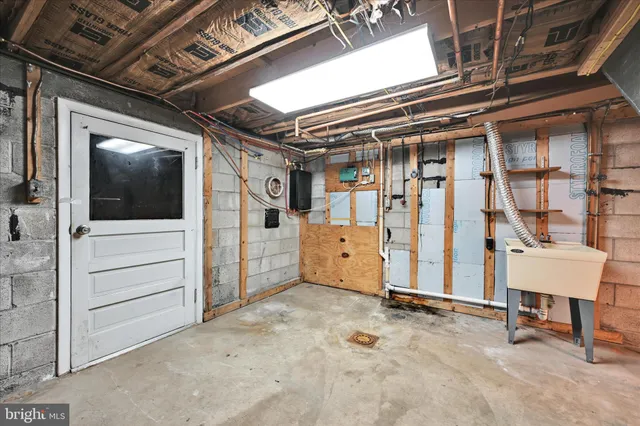 $279,900 | 424 Fearnot Road, Sacramento, PA 17968