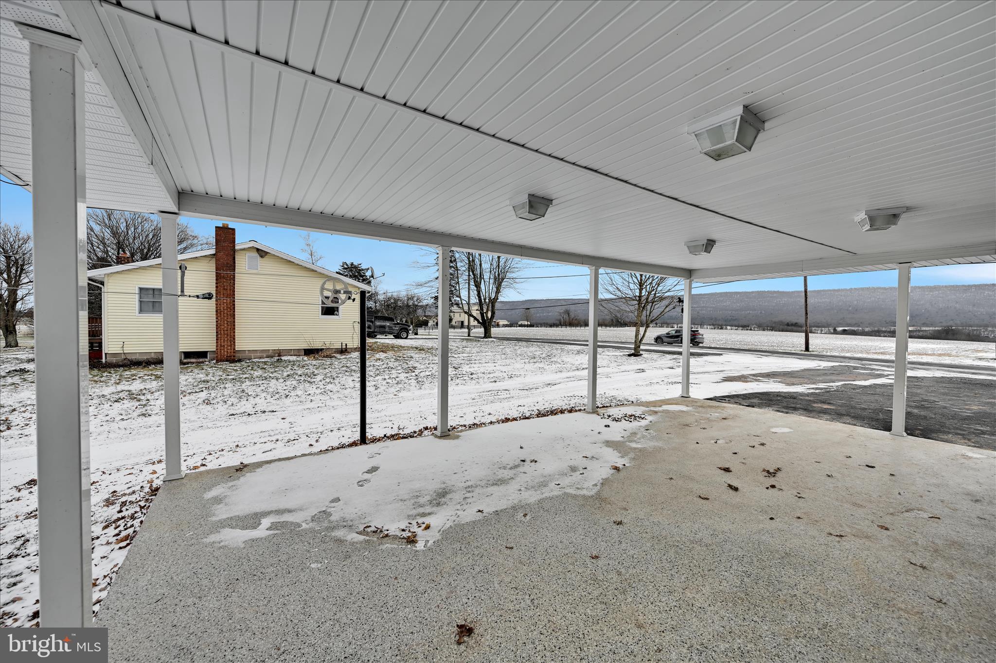 424 Fearnot Road Sacramento, PA 17968 - Photo 8 of 44 a view of parking garage