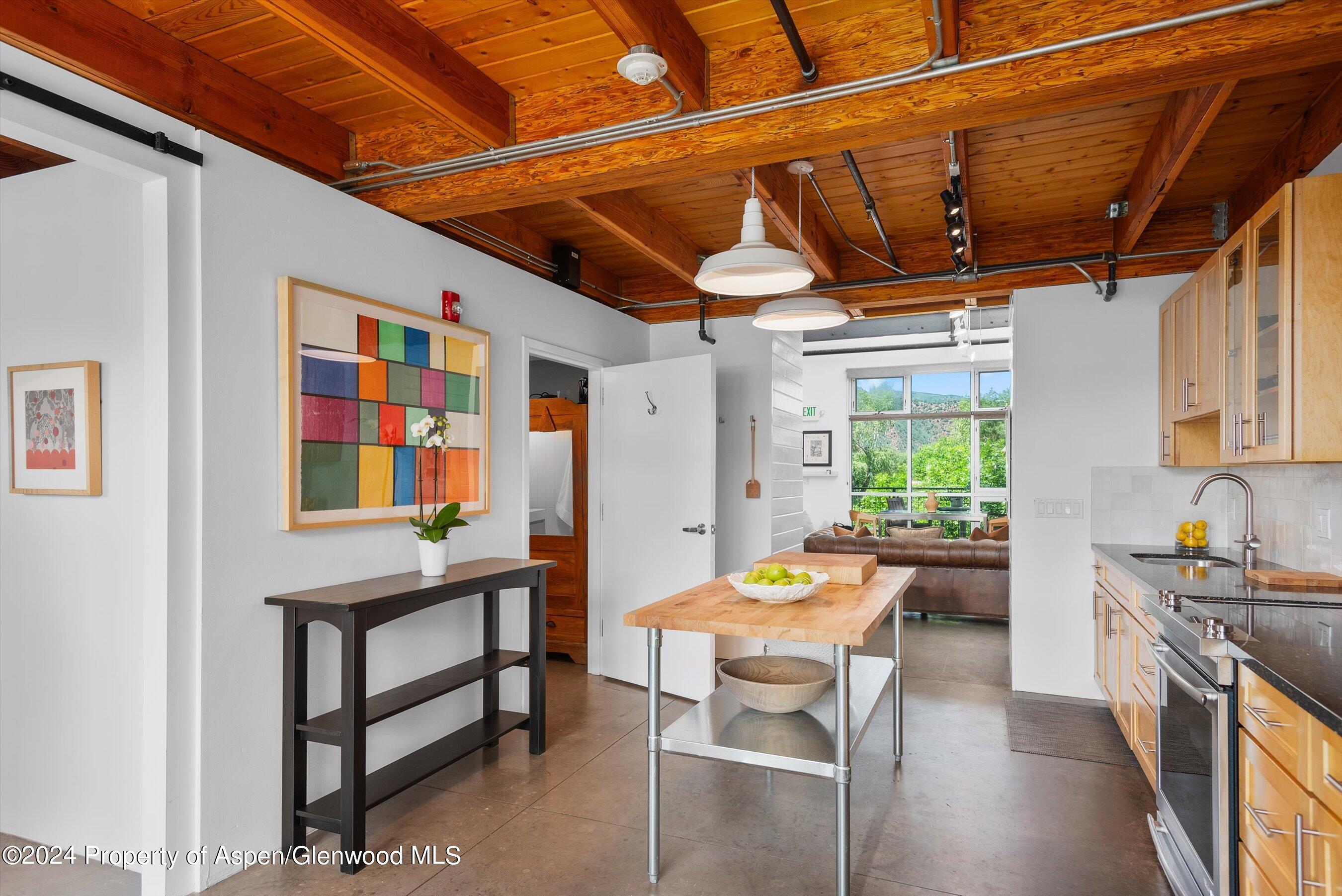 28 Widget Street, Unit 411 Basalt, CO 81621 - Photo 12 of 32 30-28WidgetSt411_240709030