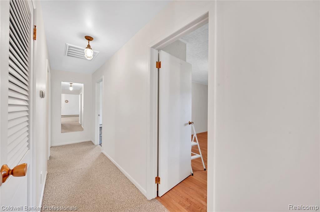 4445 McDowell Road Lapeer, MI 48446 - Photo 10 of 35 Gallery Image 10