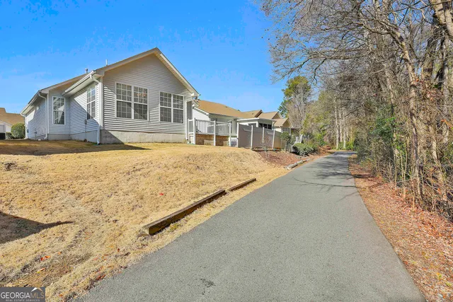 $434,900 | 2019 Village Park Drive, Peachtree City, GA 30269