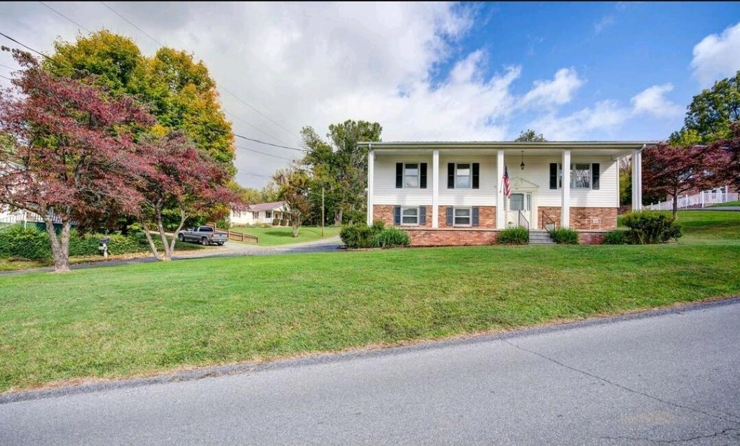 201 Old Siam Road Elizabethton, TN 37643 - Photo 3 of 30 Screenshot_20211023-192121_Dropbox
