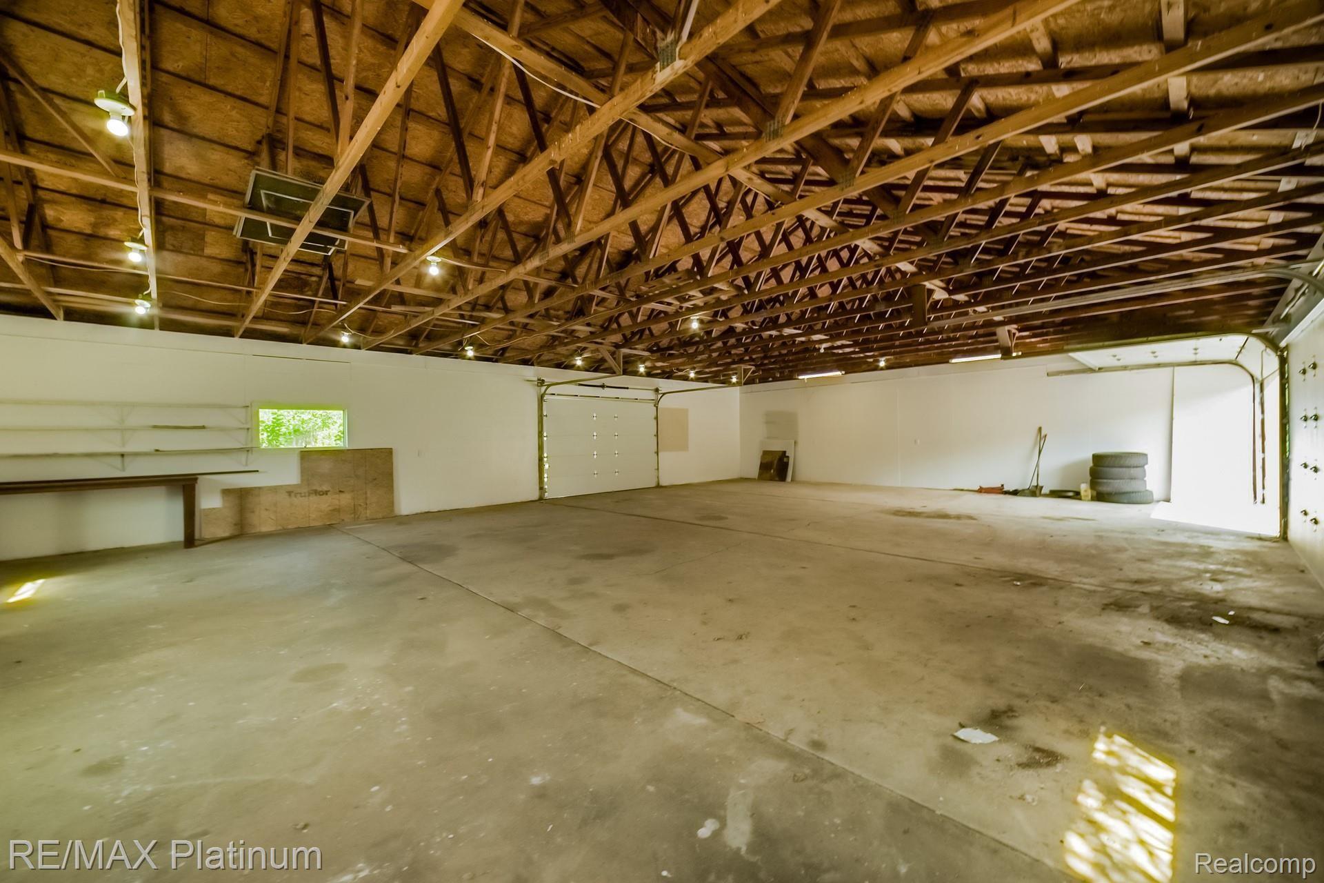 9262 Townley Road Fenton, MI 48430 - Photo 38 of 65 037-photo-exterior-8522383.jpg