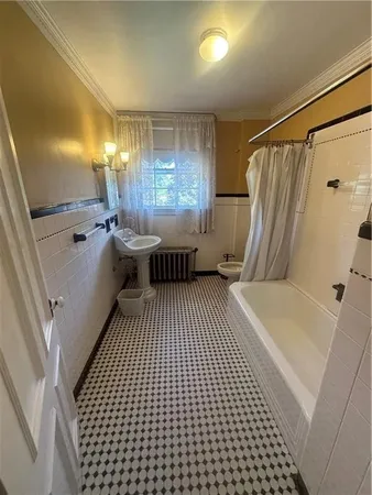 $2,200 | 234 Norwood Avenue, Cranston, RI 02905