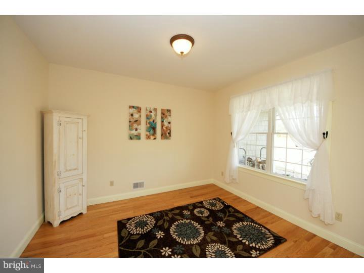 199 Burlington Path Road Cream Ridge, NJ 08514 - Photo 16 of 25 Living Room