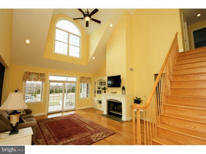 199 Burlington Path Road Cream Ridge, NJ 08514 - Photo 5 of 25 Great Room
