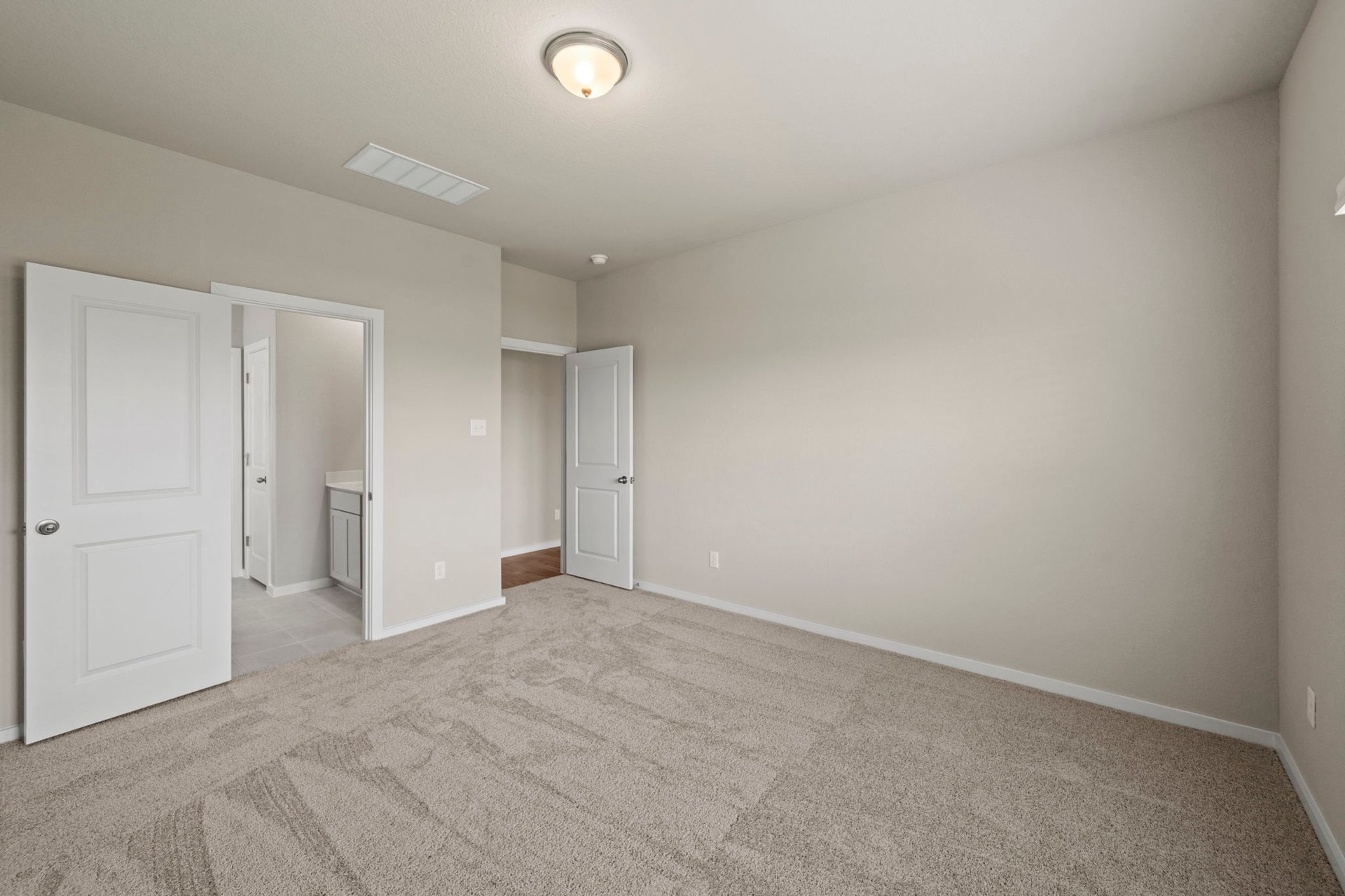 172 Wind Hill Jarrell, TX 76537 - Photo 18 of 30 Primary Bedroom