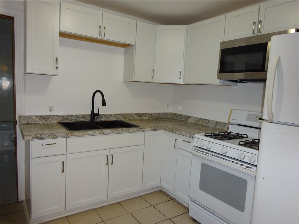 115 Murray Street Rochester, NY 14606 - Photo 12 of 35 Apt #2 remodeled kitchen