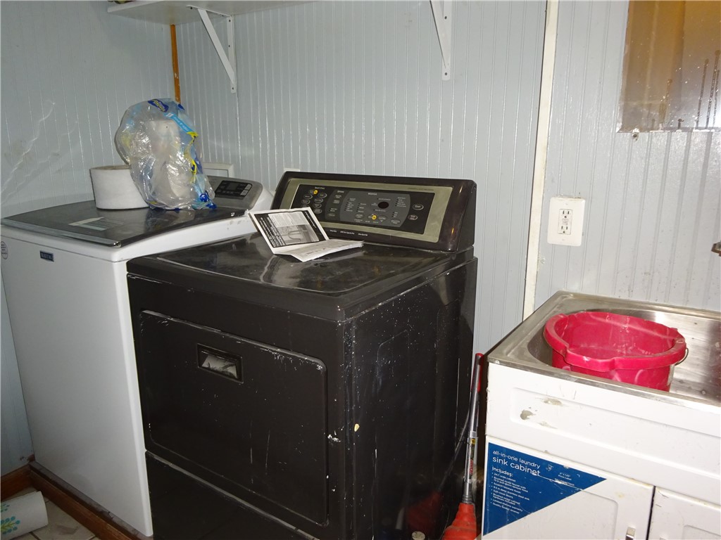 115 Murray Street Rochester, NY 14606 - Photo 18 of 35 Apt #2 Laundry room.